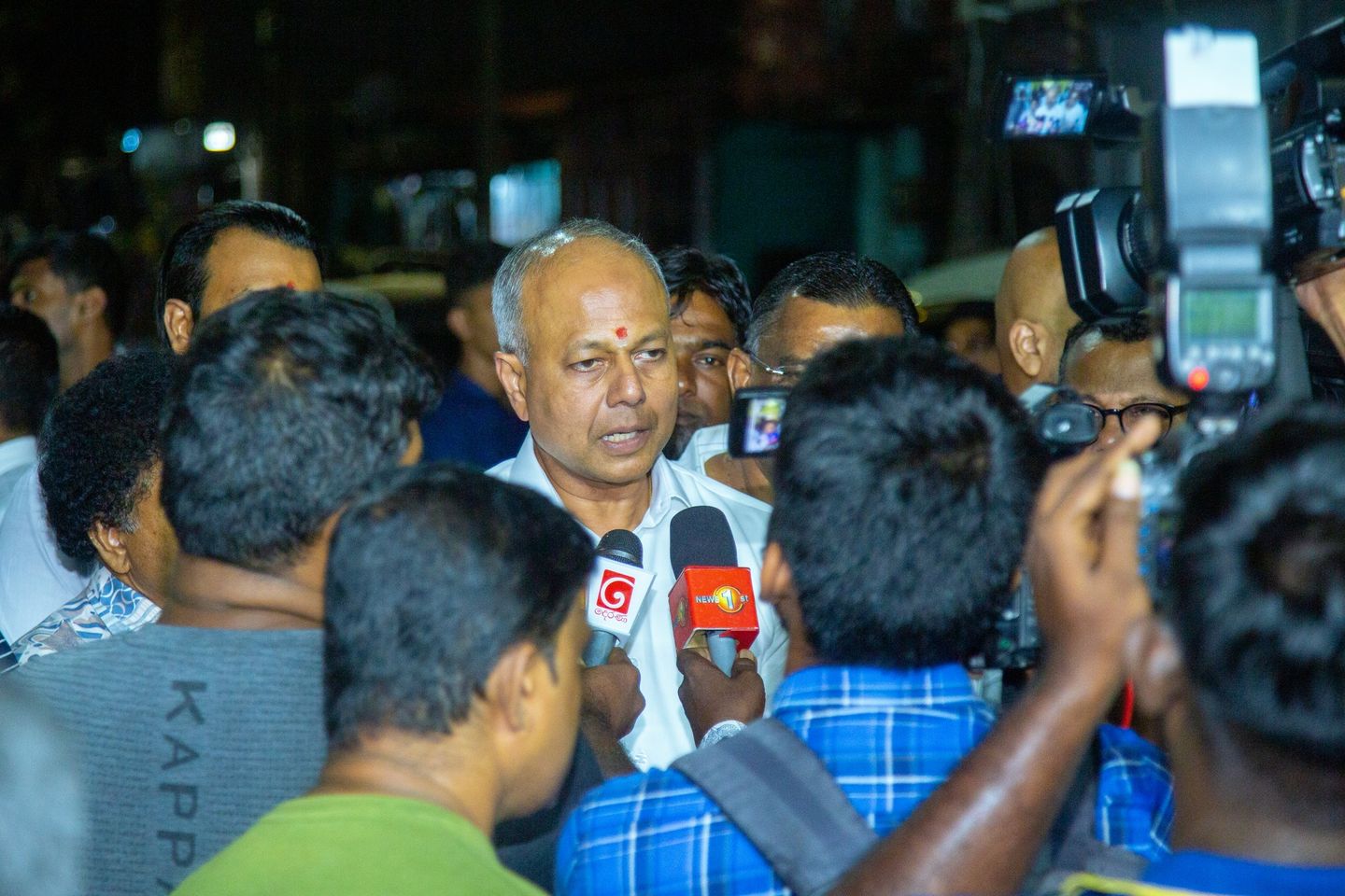 Meetings with the public at Thotalanga Junction, Mahawatta and Tsunami Watta